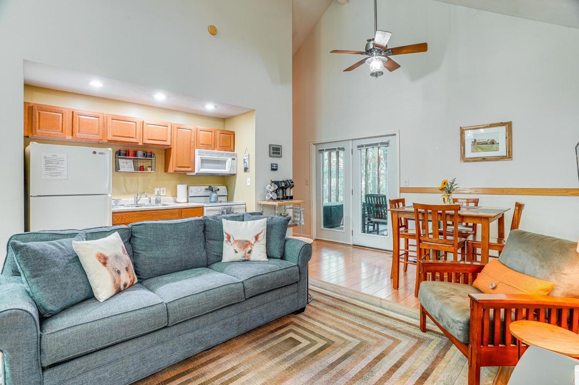 Cabin With Deck And Screened-In Porch In New Market! Exterior foto