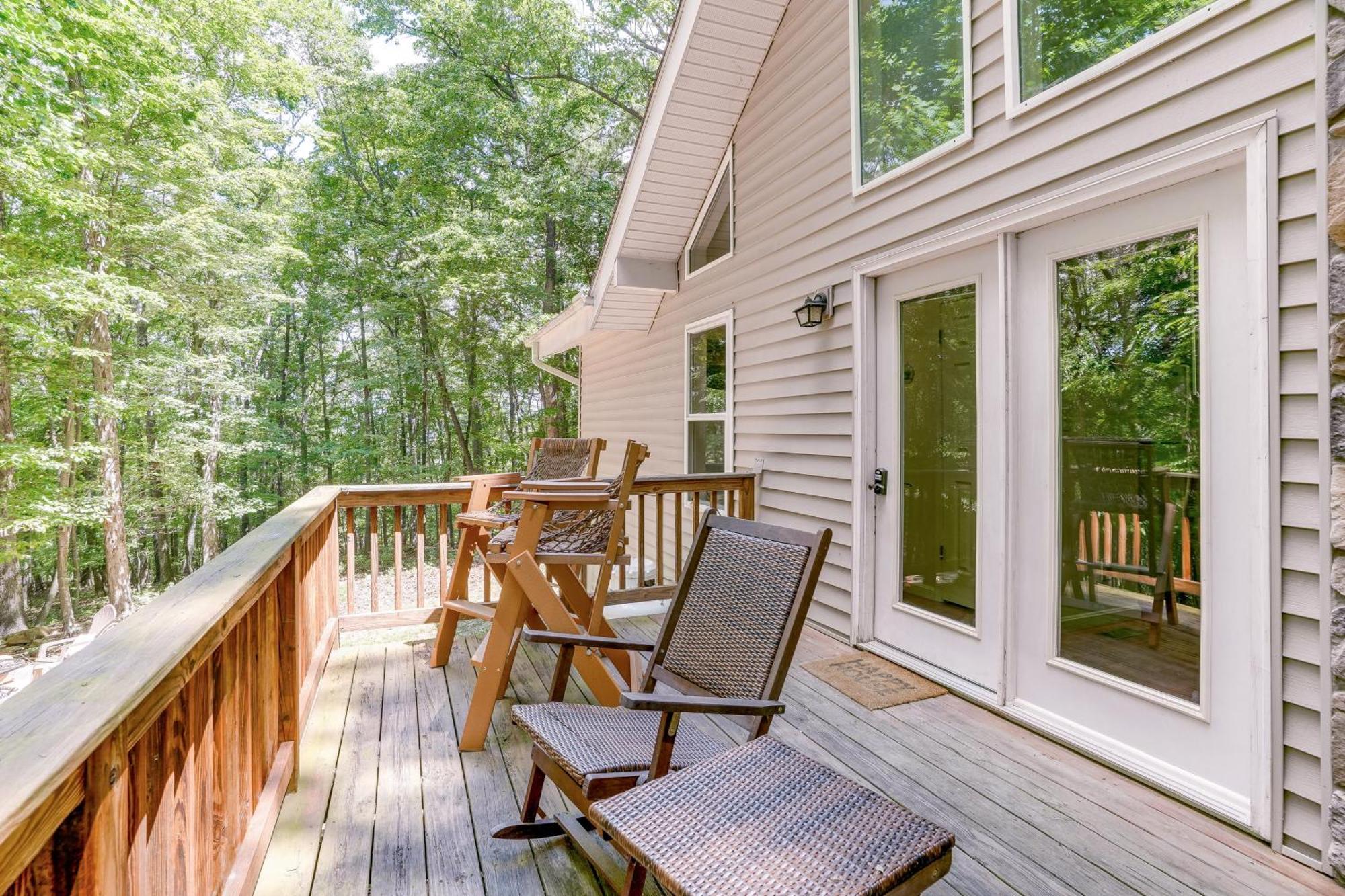 Cabin With Deck And Screened-In Porch In New Market! Exterior foto